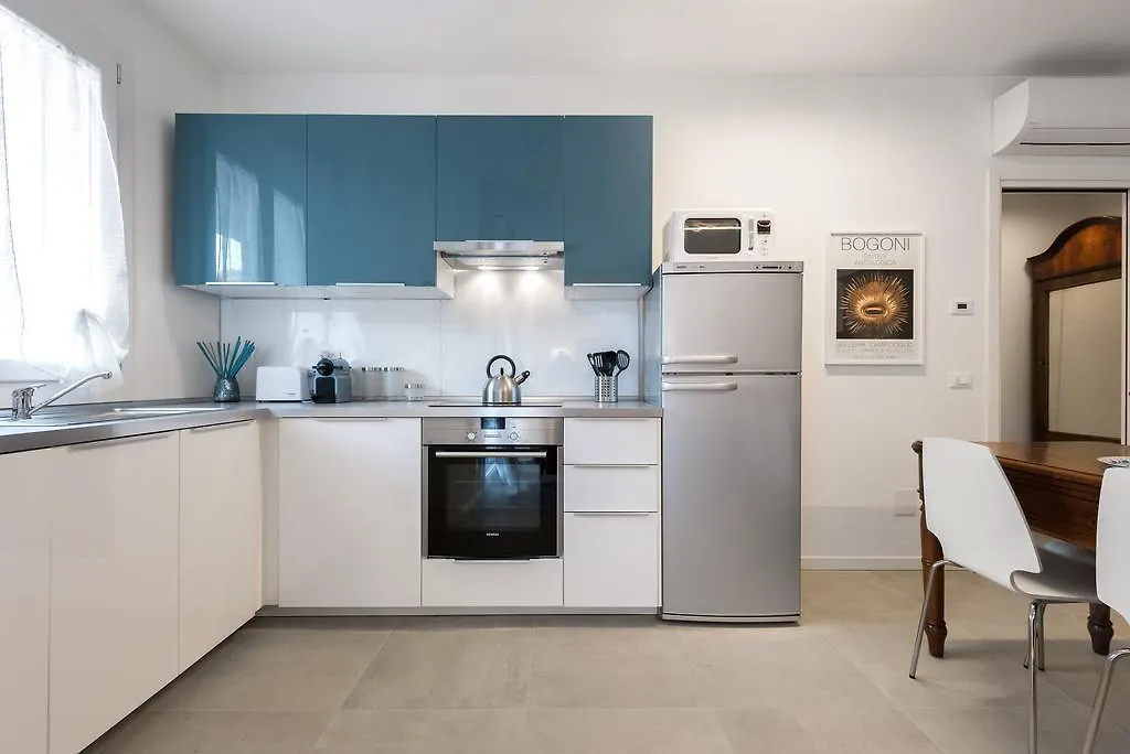 Apartment Flats4Rent Corona