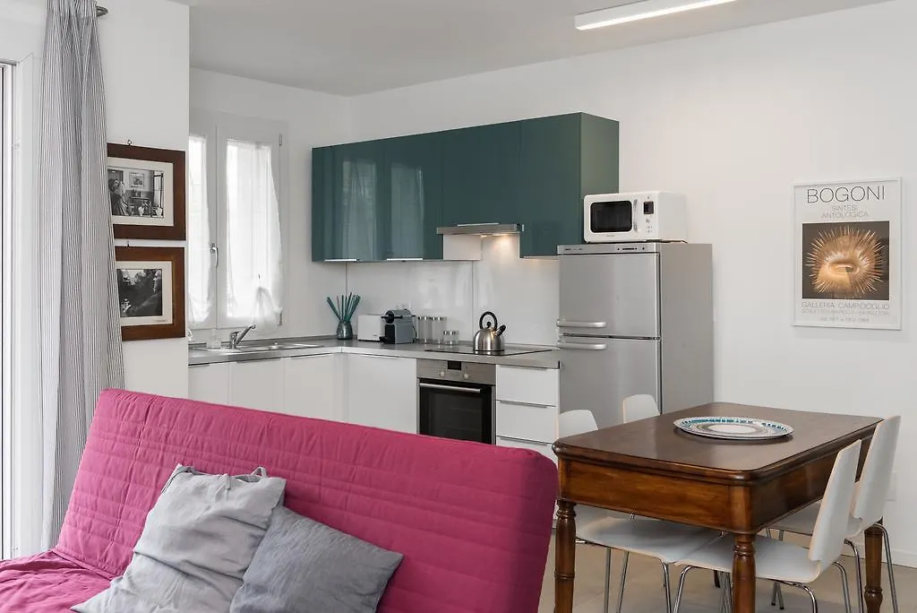 Flats4Rent Corona Apartment Verona