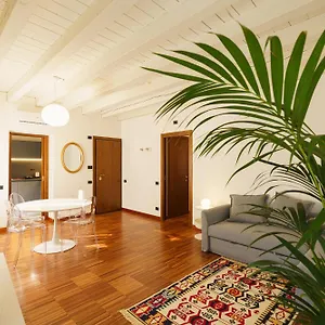 Domus - Residenza Marconi Apartamento