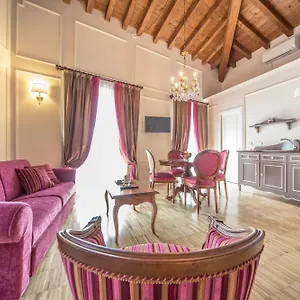 Apartment Lady Capulet, Verona